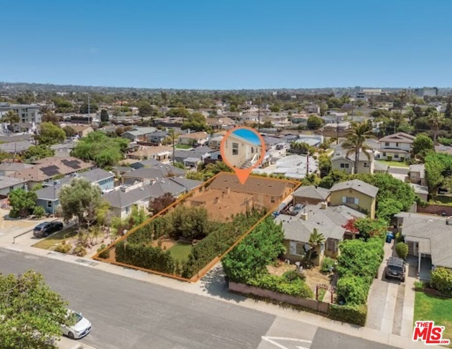 8430 Wiley Post Ave, Westchester, CA 90045